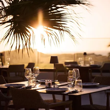 리조트 Isla Brown Chania Resort, Curio Collection By Hilton Stavrós