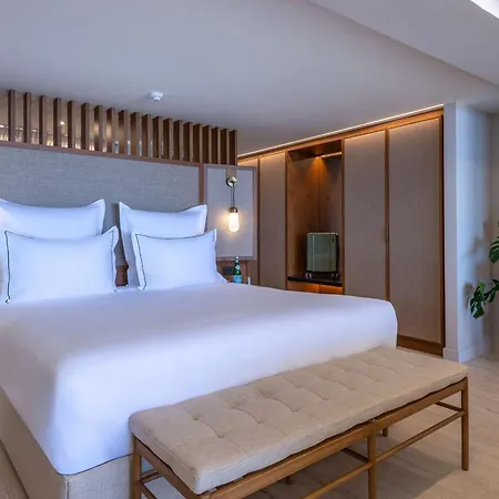 Isla Brown Chania Resort, Curio Collection By Hilton 5* Stavrós
