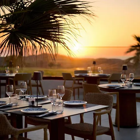 리조트 Isla Brown Chania Resort, Curio Collection By Hilton 5*