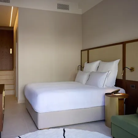 منتجع Isla Brown Chania Resort, Curio Collection By Hilton 5*